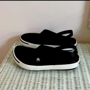 CROCS CLOGS BLACK